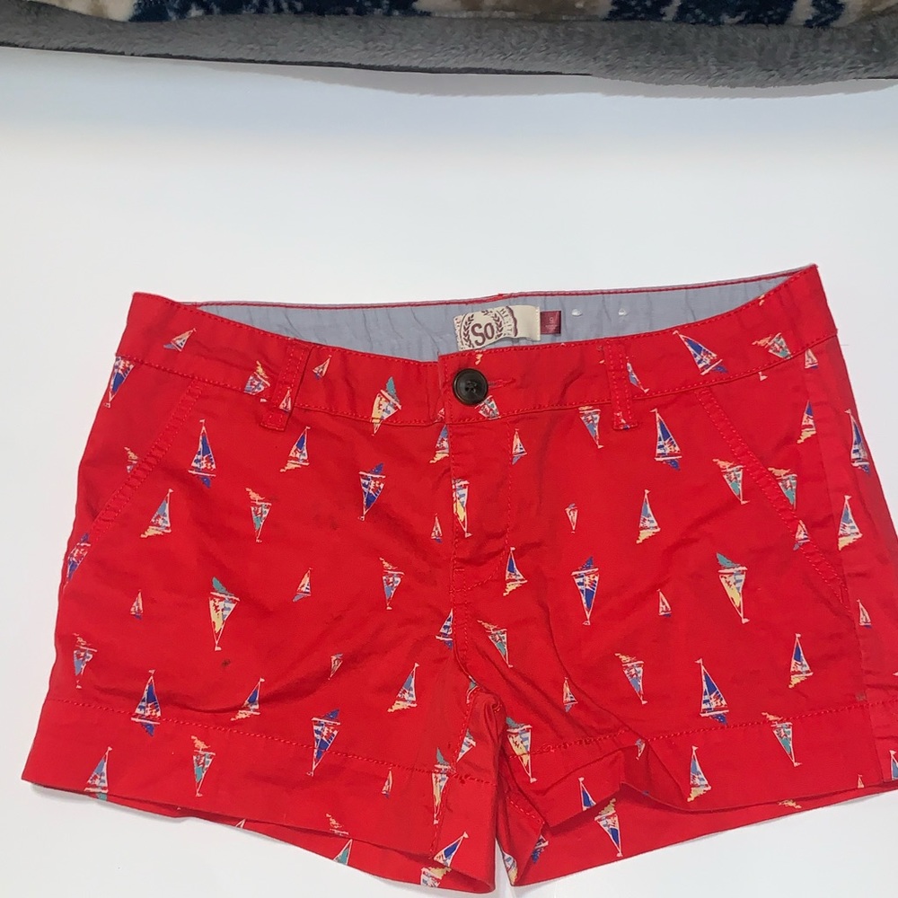SO Women’s shorts